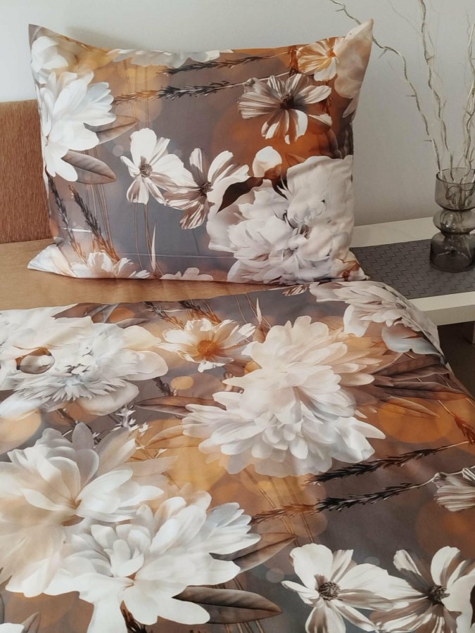 Povlečení Oříškové květy - bavlněný satén