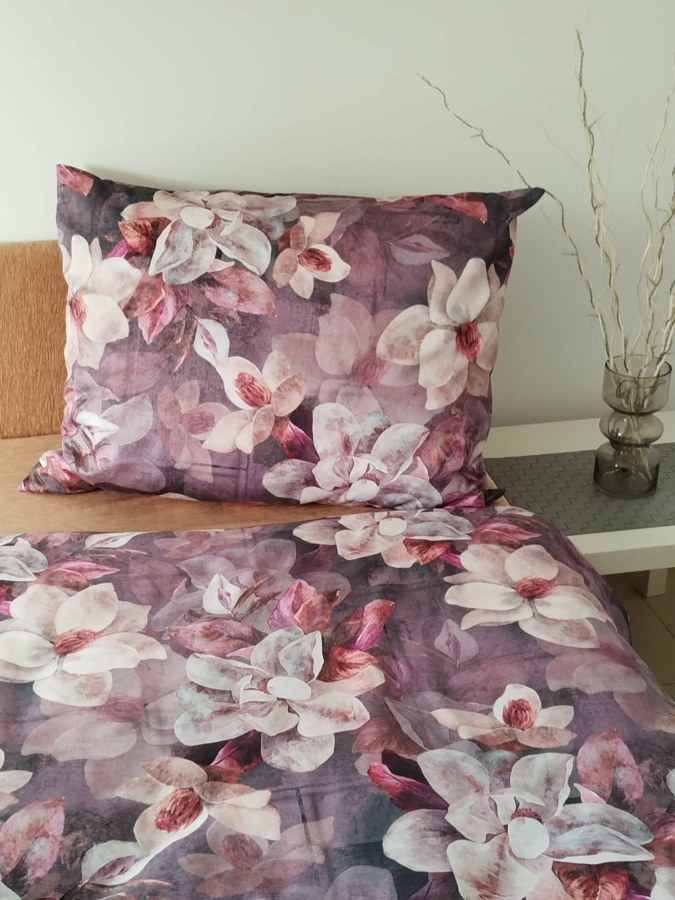 Povlečení Fialové květy - bavlněný satén