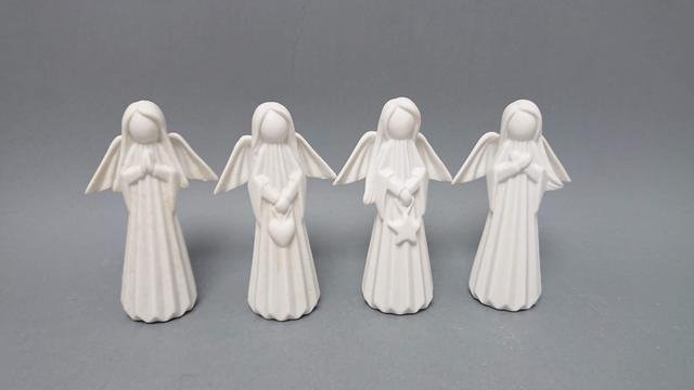 Anděl keramika stojící bílý - andělé, kominík, děti, důchodci, houby