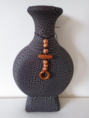 Váza keramická černá s ozdobou - Dekorační vázy