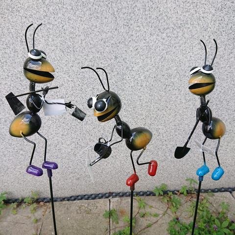 Mravenec kovový zápich - Kovové, dřevěné a skleněné dekorace
