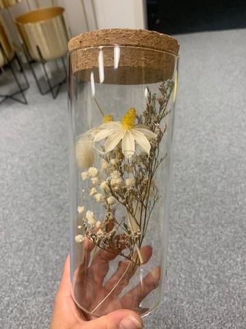 Sušená květina ve skle - Dekorační doplňky, bytové doplňky, hrnky, proutí, dárkové tašky