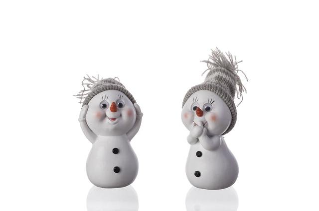 Sněhulák s šedou čepicí menší - Polystonové a keramické figurky