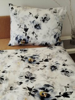 Povlečení Šedé květy na bílé