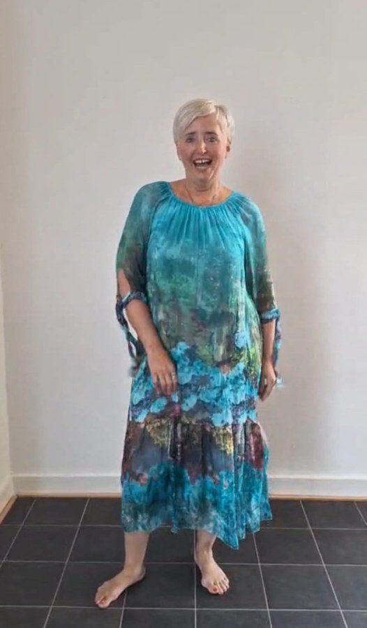 Dámské šaty - letní - Šaty s příběhem smaragd Šaty s příběhem smaragd - letní