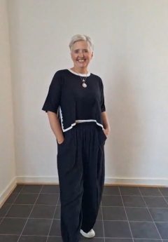  Elegantní top