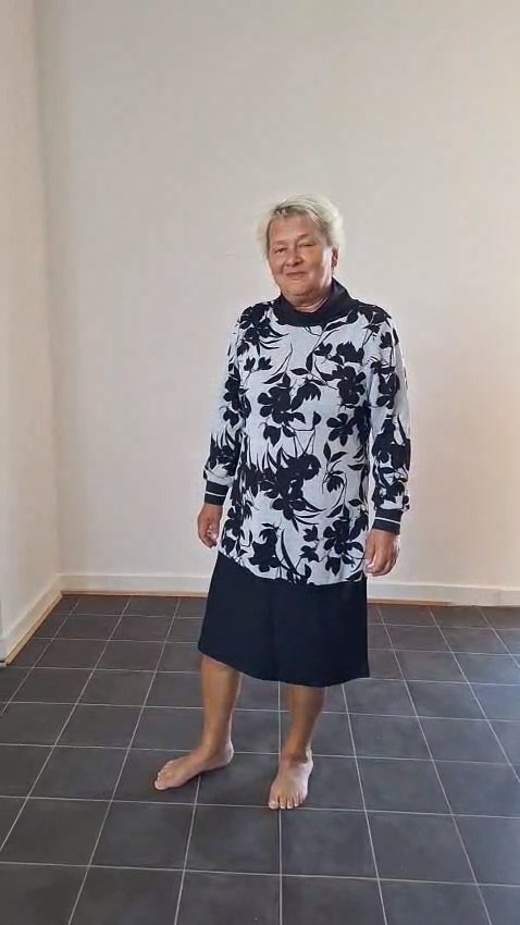 Dámské šaty - Černošedé šaty Černošedé šaty - Dámské šaty