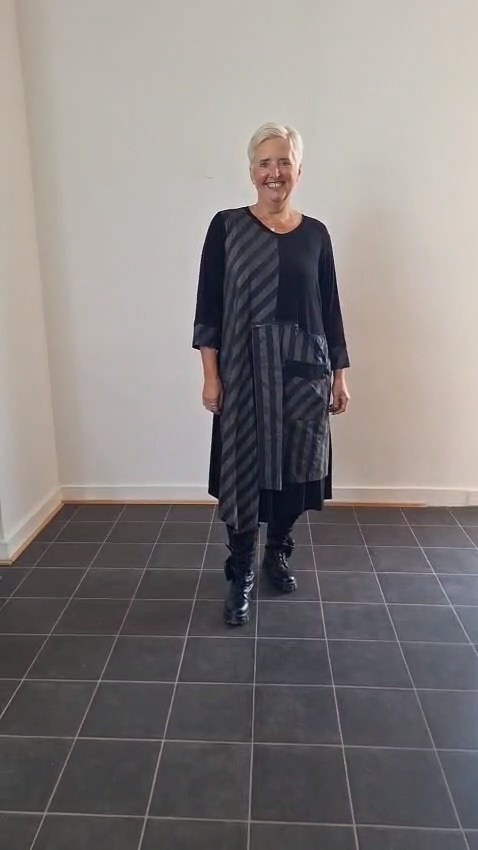 Dámské šaty - celoroční - Peckové šaty IN Peckové šaty IN - celoroční