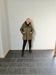 Bunda Meda Bundy, kabáty, kardigany