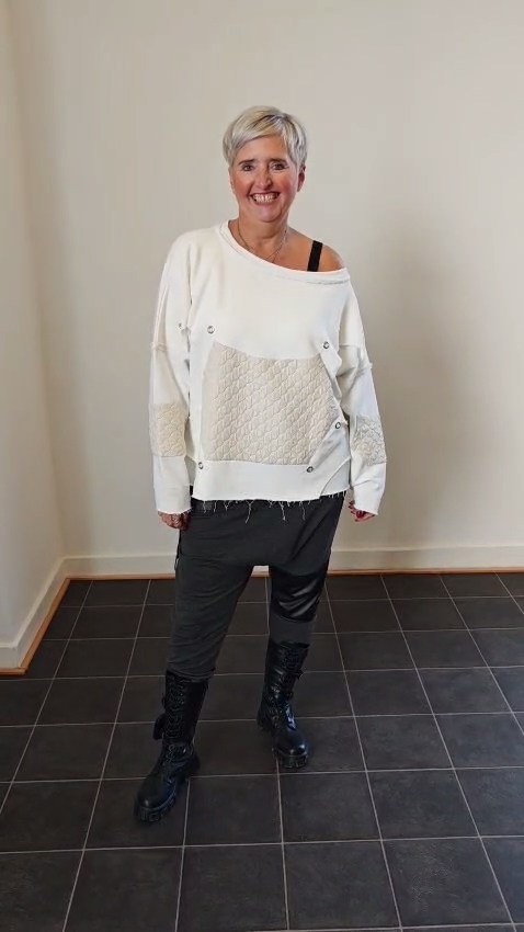 Tuniky, mikiny, svetry - Pecková mIkina  Pecková mIkina - Tuniky, mikiny, svetry