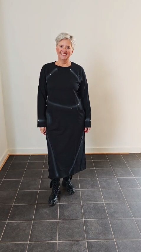 Šaty s kapsou - Dámské šaty